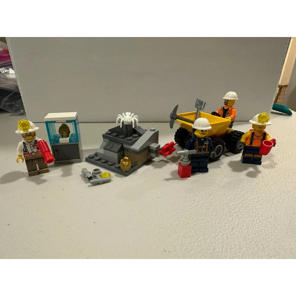 LEGO 60184 Mining Team City 100% Complete w/ Instructions Retired 2018